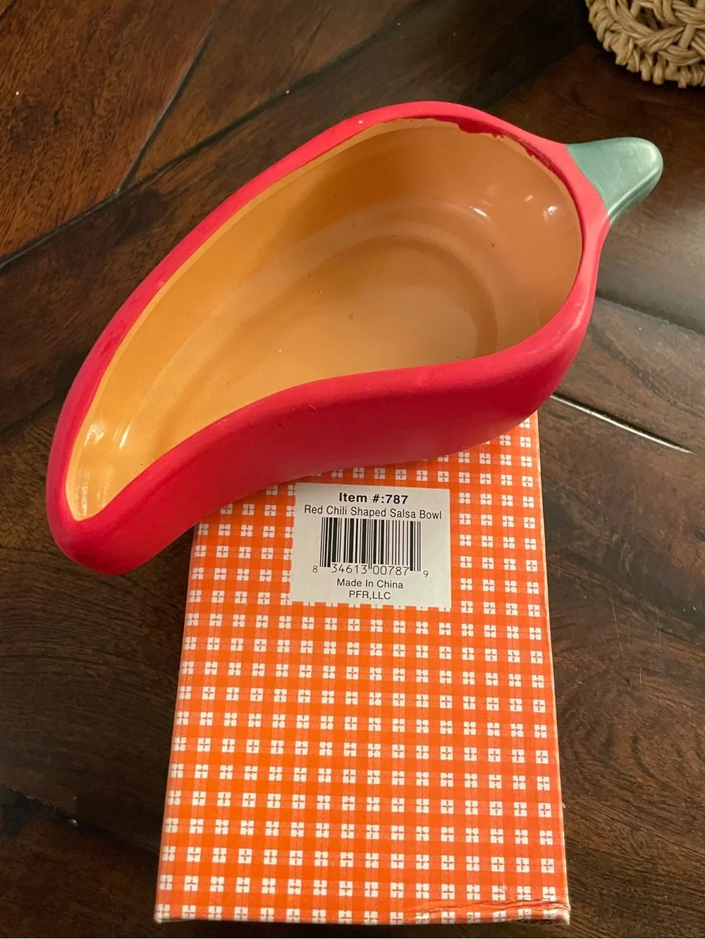 🌶️Ceramic Chili Pepper Dish in Red and Green.